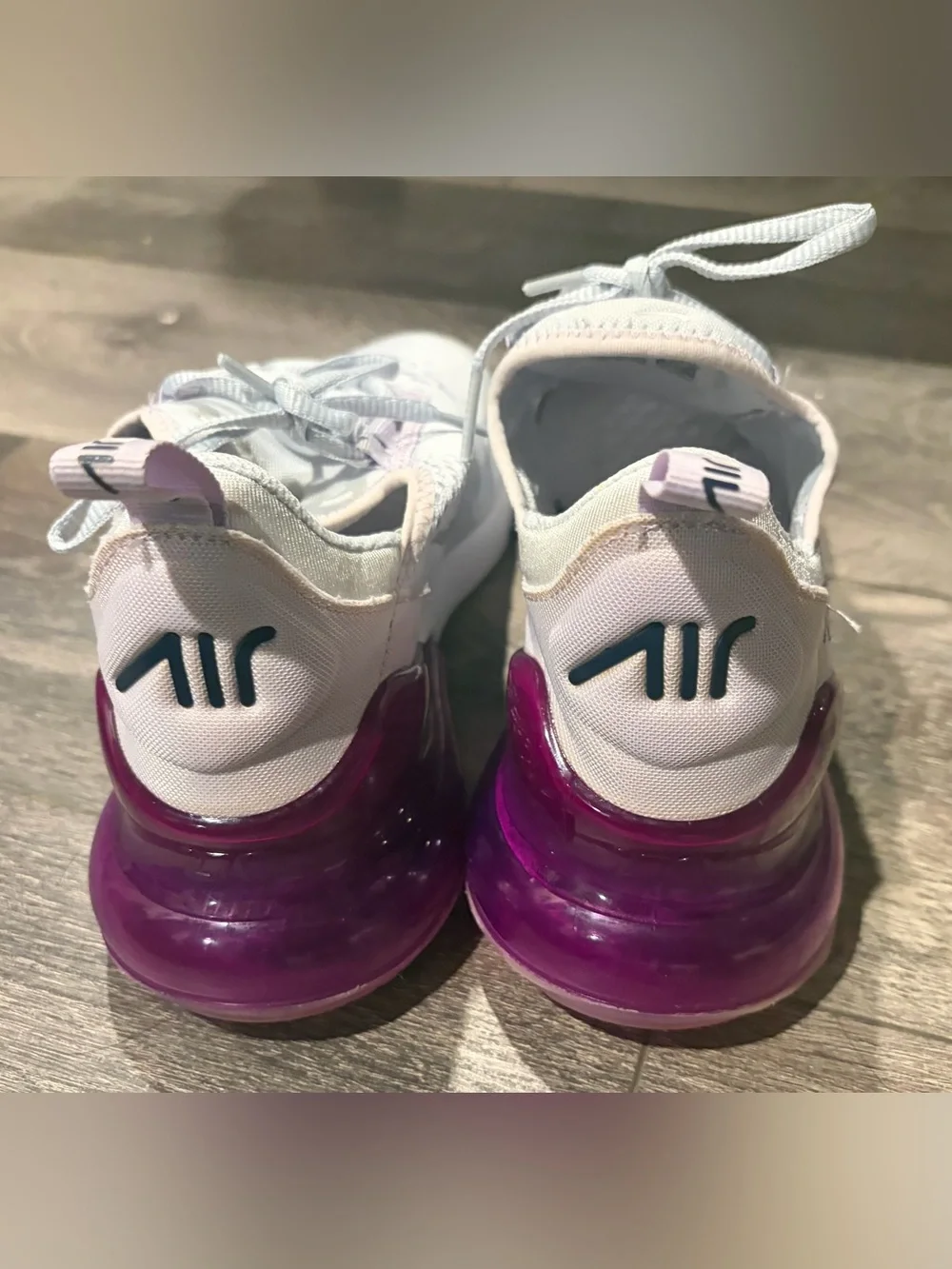 Nike Air Max 270 GS Pure Platinum Violet Frost 943345-023 Size 6.5Y